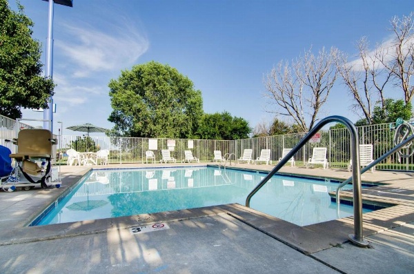 Motel 6-Salina, KS image 9